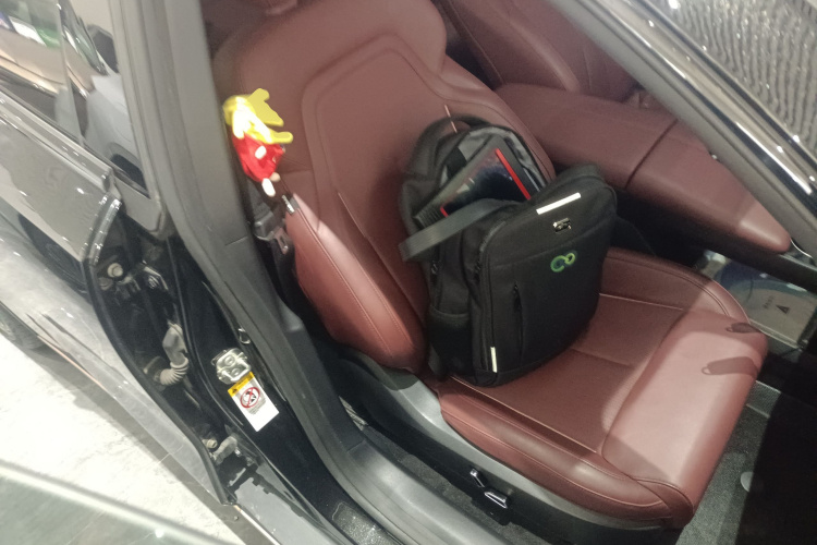 Deepal SL03 2023 #24 Deepal SL03 2023 car image #24