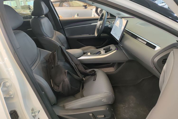 Xpeng MONA M03 2025 car image #24