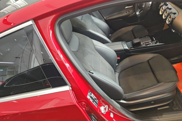 Mercedes-Benz A Class 2020 car image #24