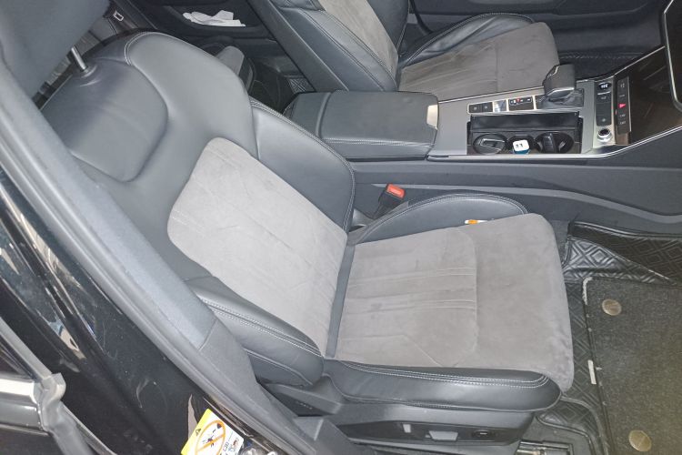 Audi A6L 2022 car image #24