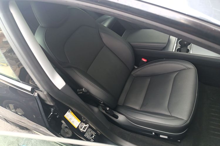 Tesla Model 3 2024 immagine di auto #24