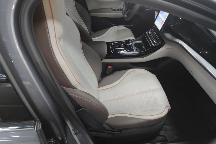 BYD Qin Plus 2023 imagem de carro #24