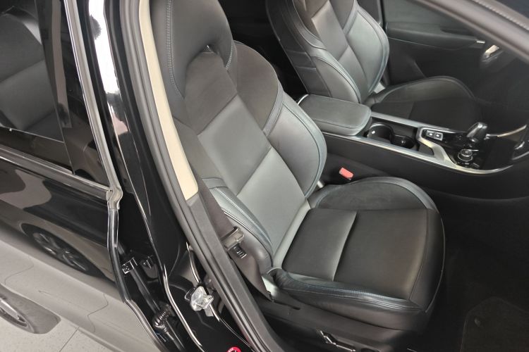 Lynk & Co 01 EM-P 2018 #24 Lynk & Co 01 EM-P 2018 car image #24