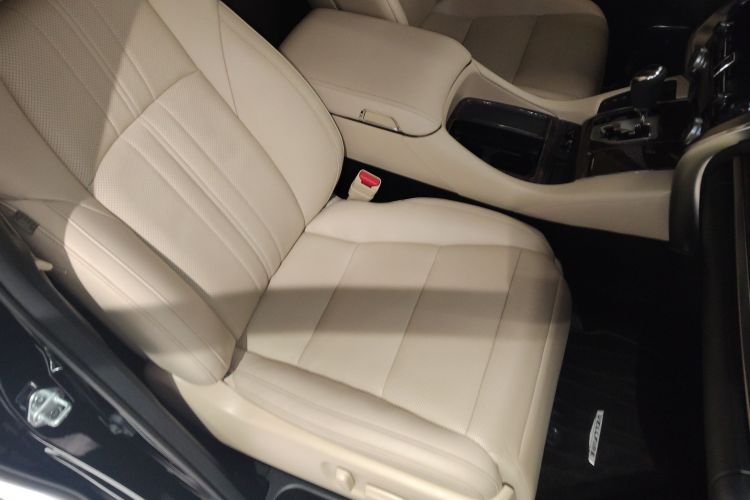 Toyota Vellfire 2022 #24 Toyota Vellfire 2022 صورة سيارة #24