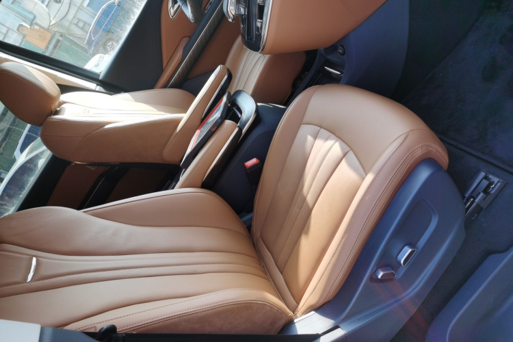 HongQi HQ9 PHEV 2024 #24 HongQi HQ9 PHEV 2024 car image #24