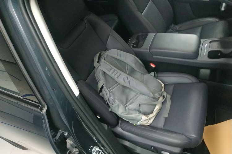 零跑汽车 零跑C10 2024 汽车图片 #24