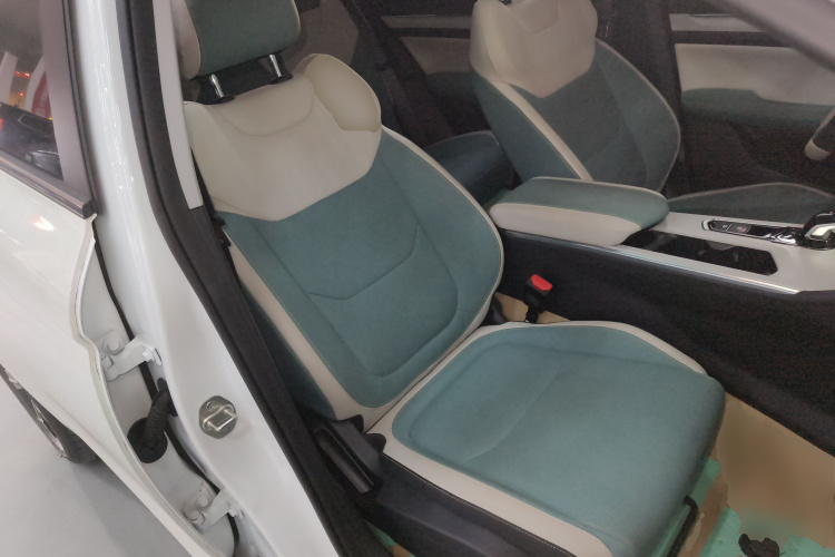 GEELY Emgrand L HiP 2022 car image #24