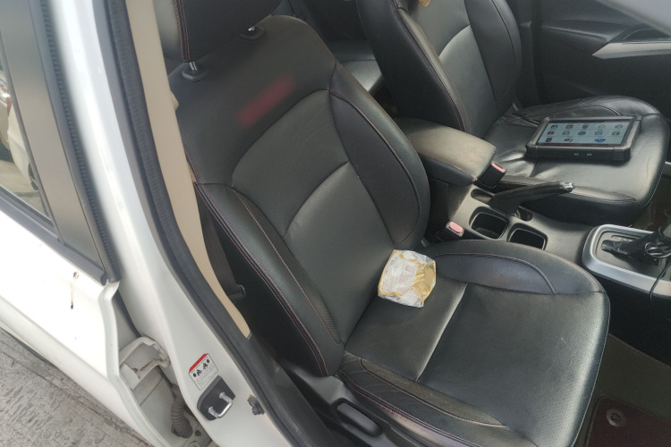 Suzuki S-Cross 2014 immagine di auto #24