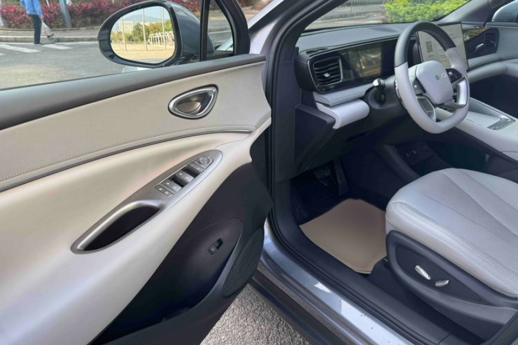 BYD Sea Lion 06 New Energy 2025 car image #24