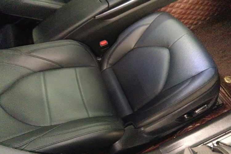 Toyota Avalon 2024 car image #24