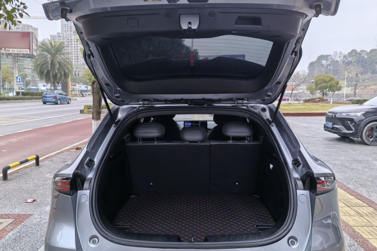 Deepal S05 2025 car image #24