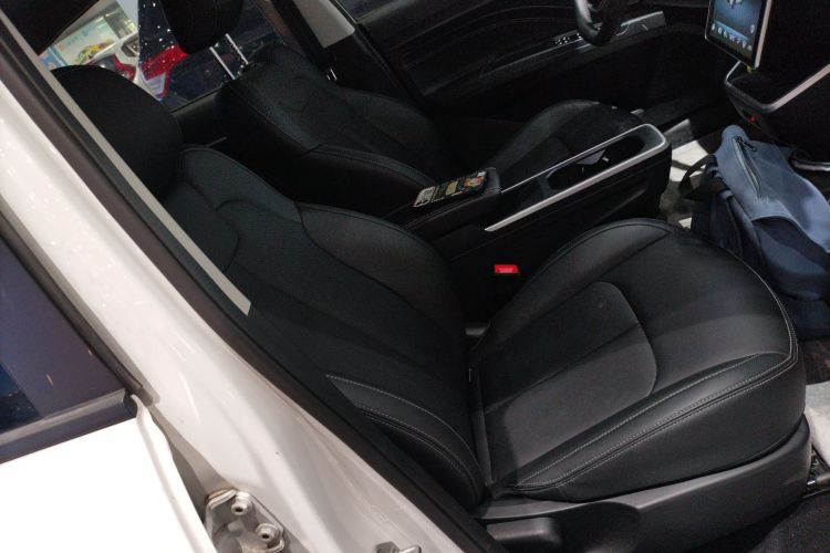 哪吒汽车 哪吒AYA 2023 汽车图片 #24