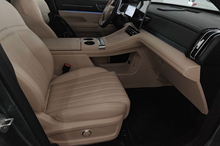 Jetour X70L 2025 car image #24