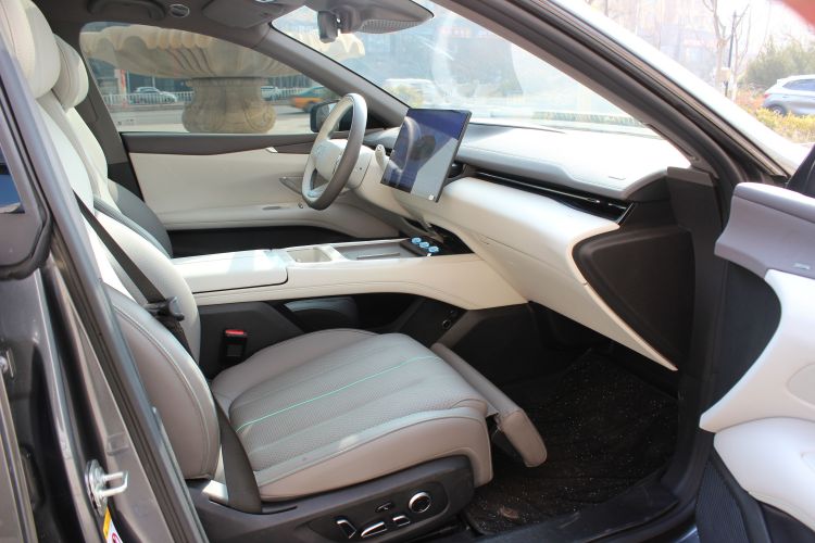 Deepal L07 2025 imagem de carro #24