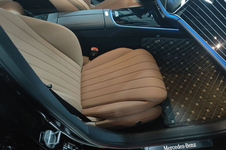 Mercedes-Benz E Class 2026 car image #24