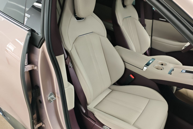 小米汽车 小米YU7 2025 汽车图片 #24