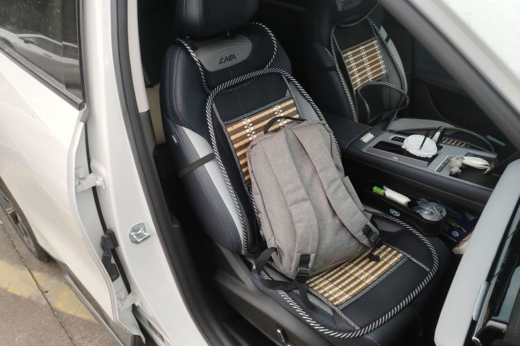 GEELY Boyue L 2024 car image #24