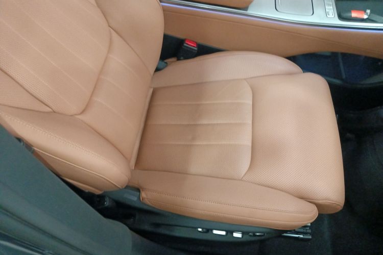 BYD HanL 2025 #24 BYD HanL 2025 car image #24