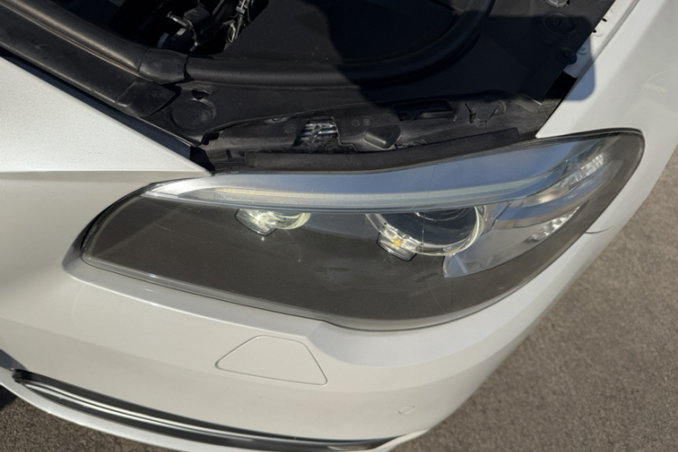 BMW 5 Series 2014 car image #24