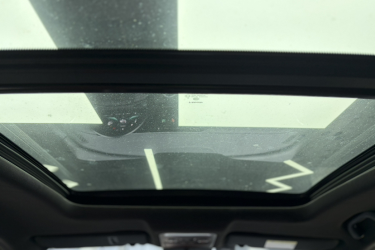 Forthing T5 EVO 2021 #24 Forthing T5 EVO 2021 car image #24