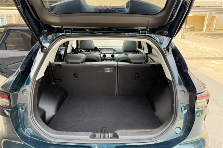 Forthing T5 EVO 2024 imagem de carro #24