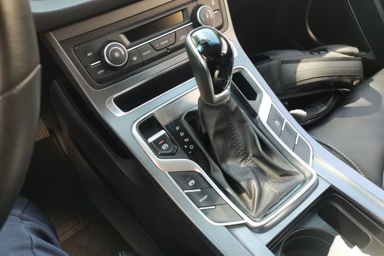 GEELY Emgrand 2020 car image #24