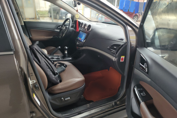 BYD S7 2018 image de voiture #24