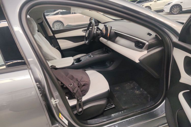 BYD Seal 05 DM-i 2025 car image #24