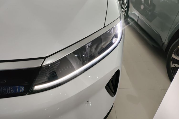 BYD Sea Lion 05 DM-i 2025 car image #24