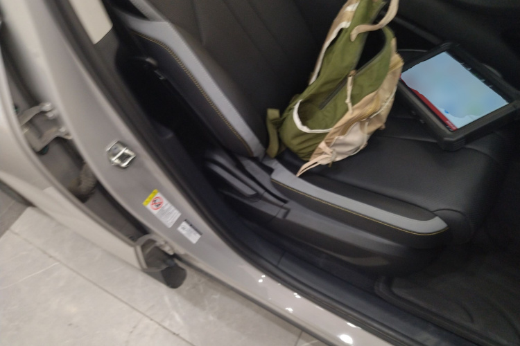 BYD Sea Lion 05 DM-i 2025 image de voiture #24