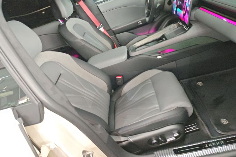 极氪 极氪007GT 2025 汽车图片 #24