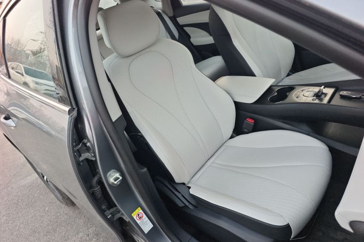 BYD Seal 05 DM-i 2025 #24 BYD Seal 05 DM-i 2025 immagine di auto #24