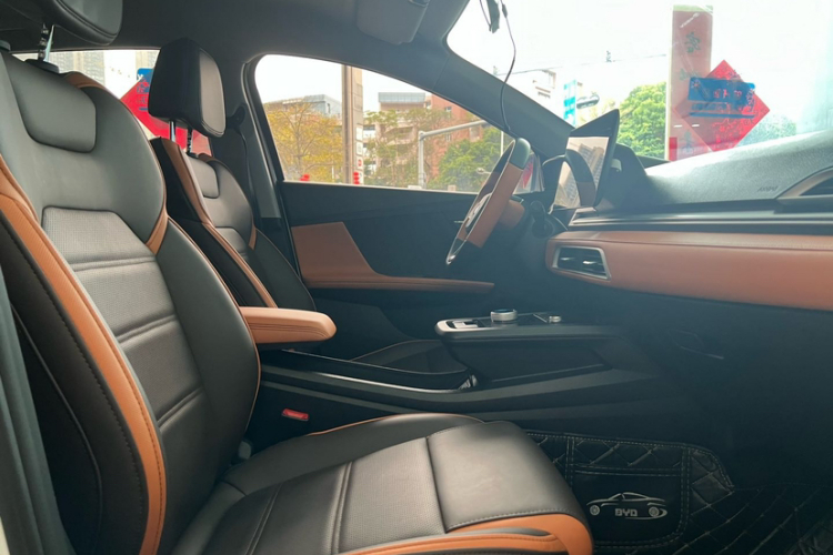 BYD e2 2020 #24 BYD e2 2020 imagen de coche #24