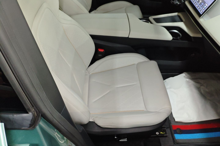 Deepal SL03 2022 image de voiture #24