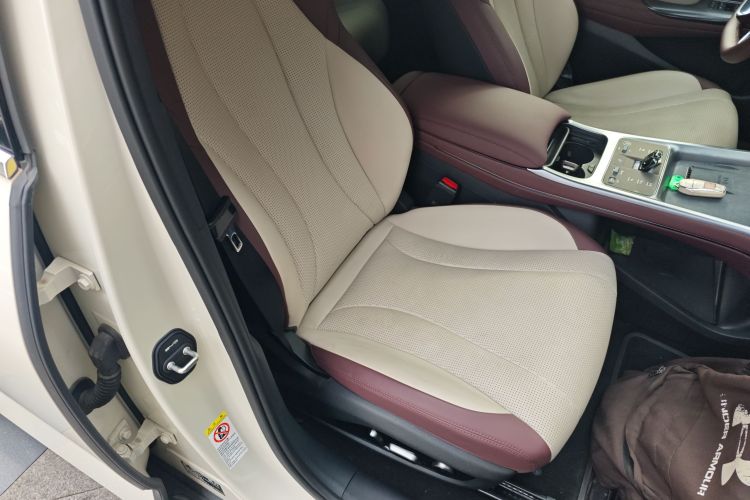 BYD Seal 07 DM-i 2024 صورة سيارة #24