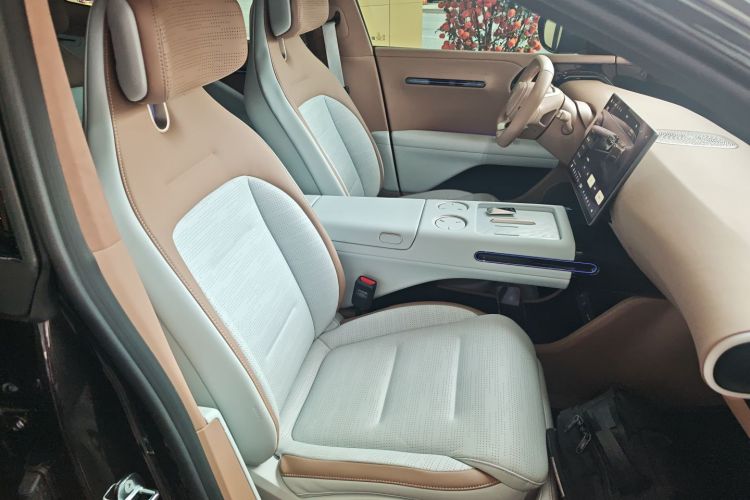 Avatr 07 2025 car image #24