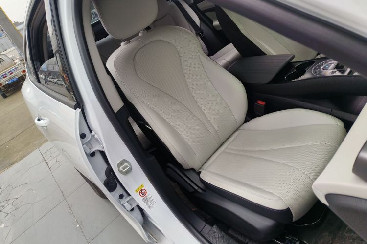 BYD Seal 05 DM-i 2025 car image #24