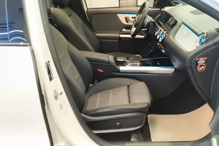 Mercedes-Benz GLA AMG 2023 #24 Mercedes-Benz GLA AMG 2023 image de voiture #24