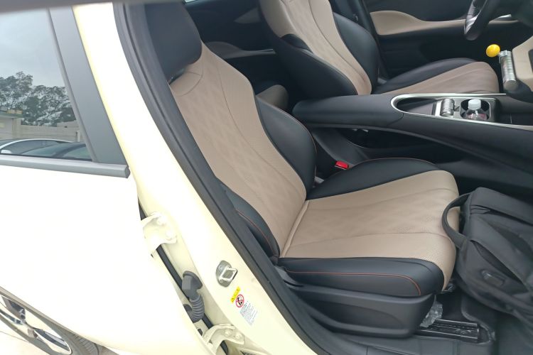 BYD Dolphin 2024 car image #24