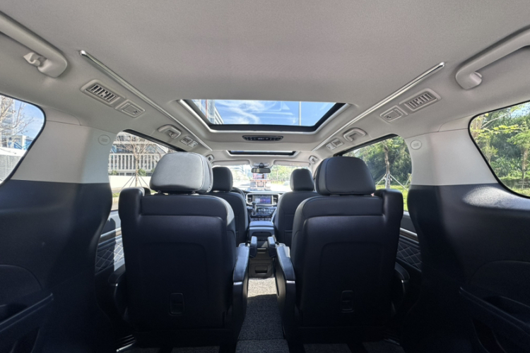 GAC Trumpchi M8 2019 car image #24