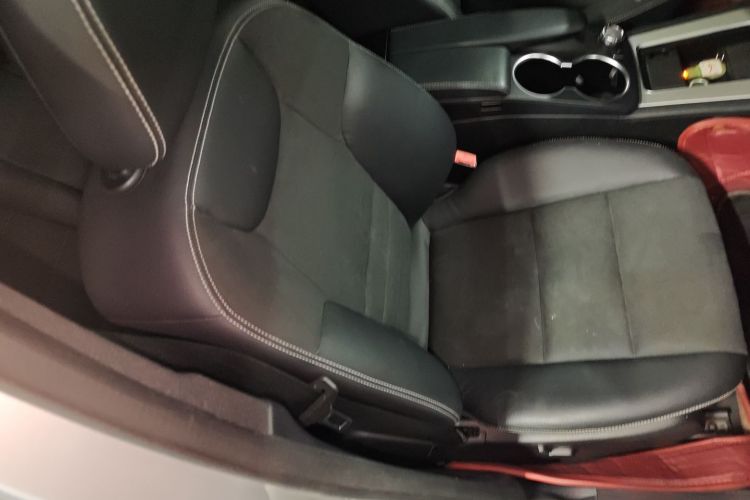 Mercedes-Benz GLK Class 2016 car image #24