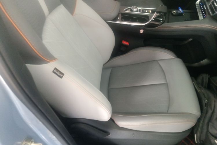 Changan UNI-T 2021 car image #24