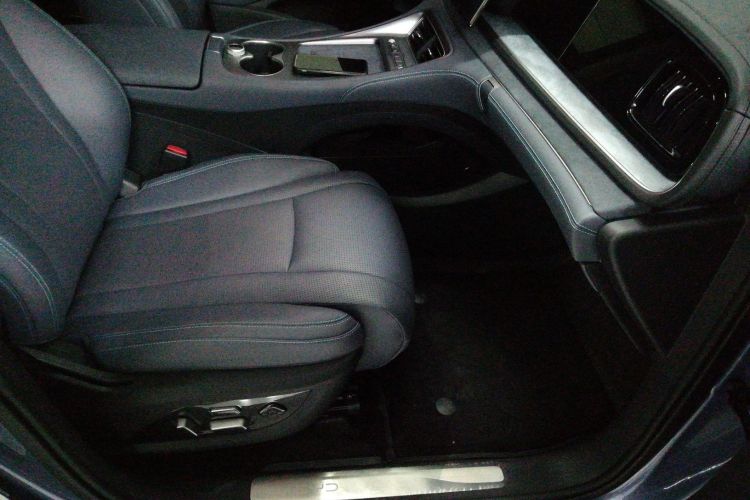 BYD Sea Lion 07 DM-i 2025 image de voiture #24