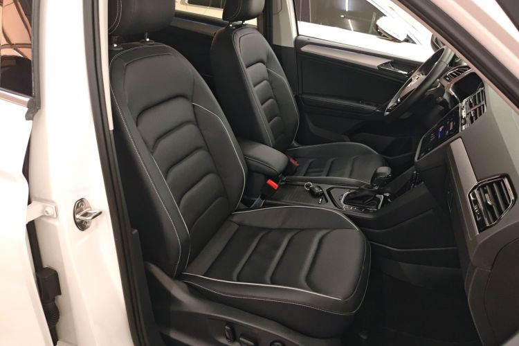 Volkswagen Tiguan L New Energy 2020 imagen de coche #24