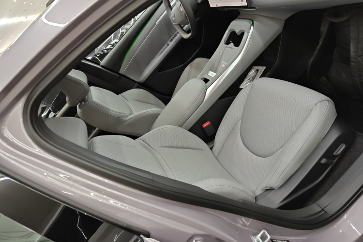 Xpeng MONA M03 2026 immagine di auto #24