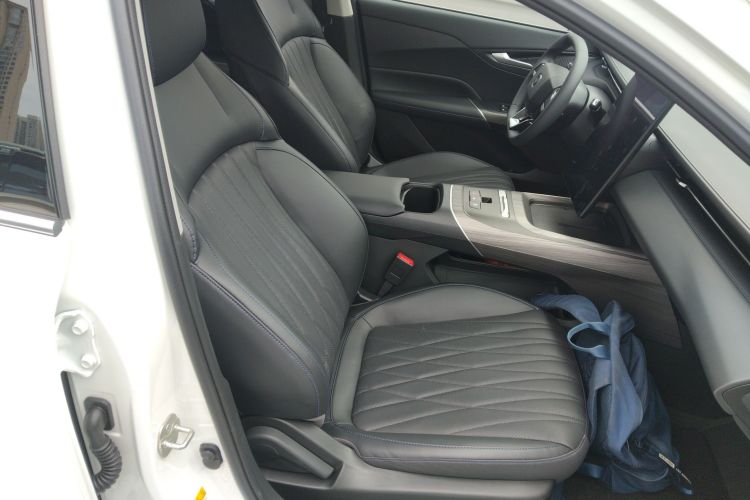 Changan EadoPHEV 2025 imagem de carro #24