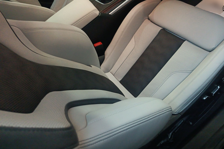 BMW M3 2025 imagen de coche #24