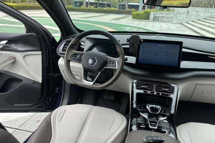 BYD Qin Plus 2024 imagem de carro #24