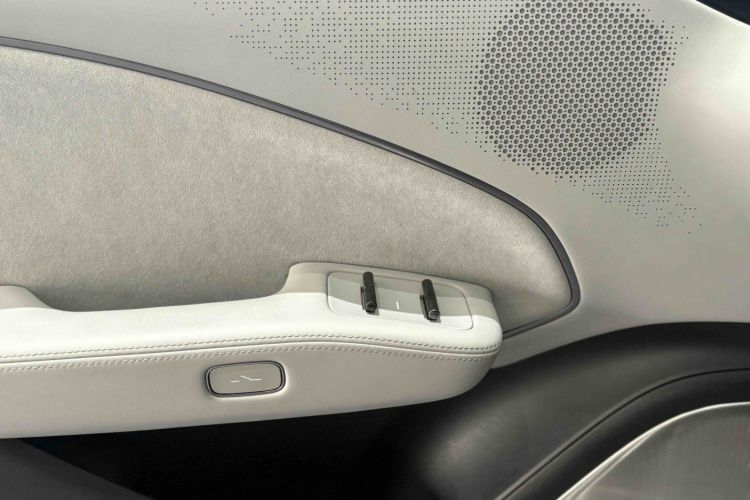 极氪 极氪007 2024 汽车图片 #24