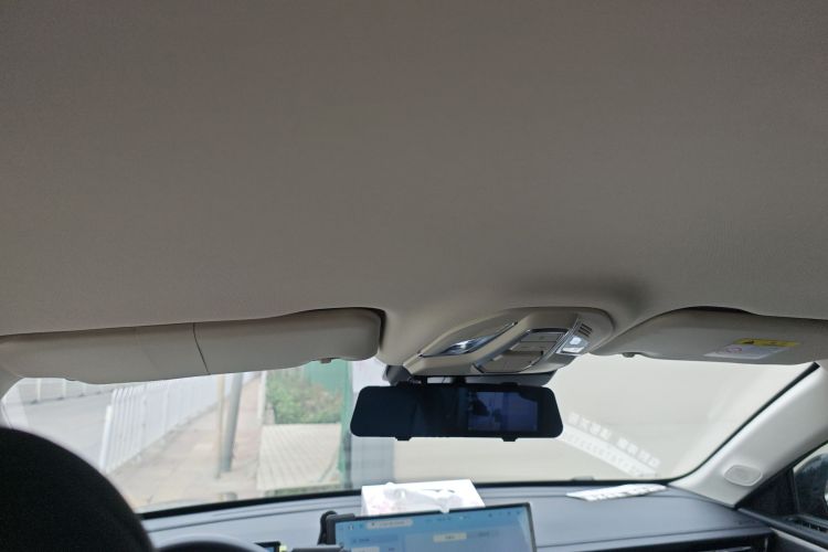 Wuling Starlight 2024 car image #24